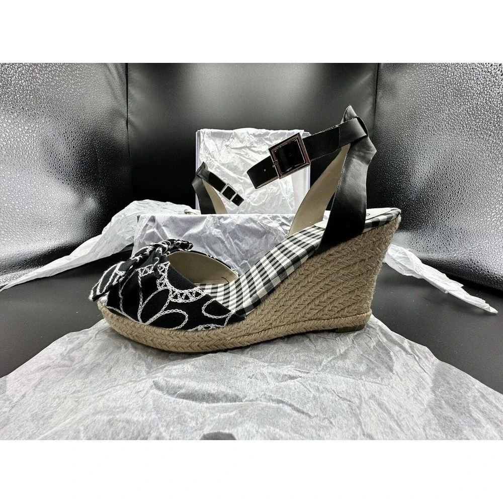 Marc Fisher these shoes